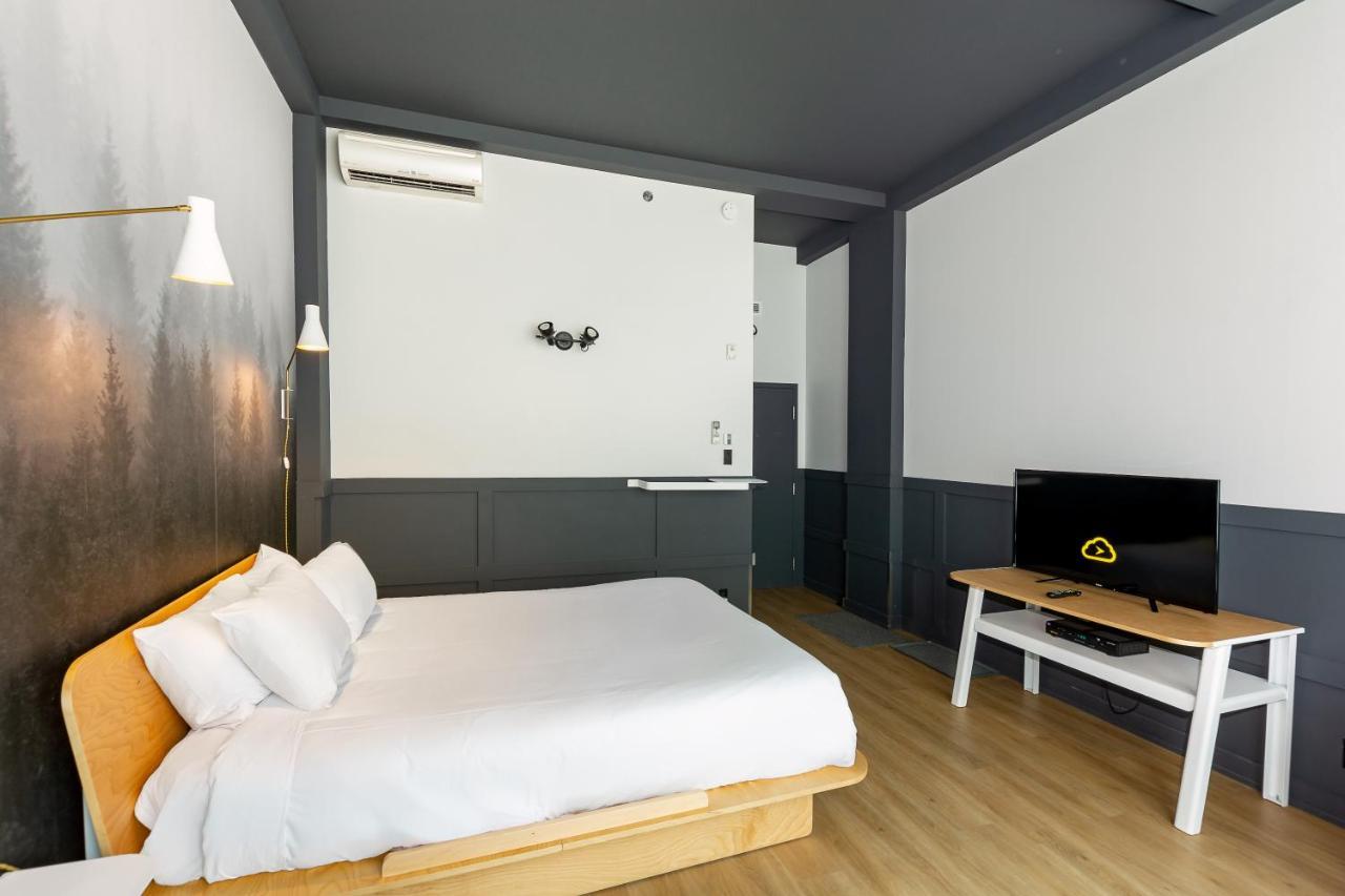 Hotel Du Jardin - Par Les Lofts Vieux-Quebec ภายนอก รูปภาพ